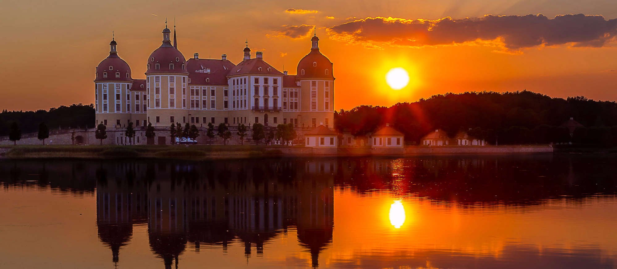 © Pixelscreen - Sonnenuntergang Schloss Moritzburg